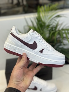 Nike Women's gama SE burgundy