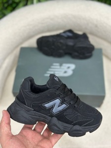 NEW BALANCE 9060 CHILDREN - black