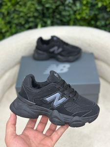 NEW BALANCE 9060 CHILDREN - black