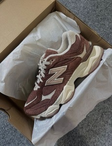 “Newbalance -9060   “Brown