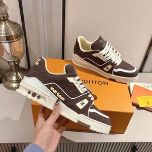 Louis Vuitton LV Trainer -brown