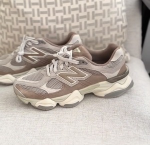 “Newbalance -9060   “beige brown