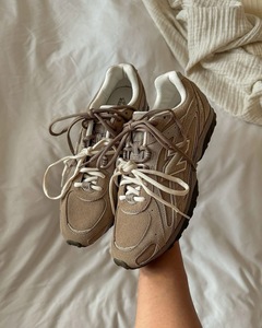NEW BALANCE 204L- brown