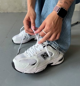 New Balance 530 White black