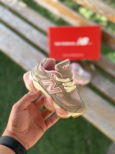 NEW BALANCE 9060 CHILDREN -beige pink