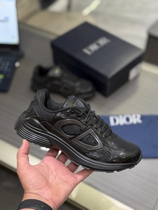 Dior shoes black