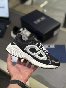 Dior shoes black white