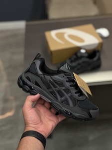 ASICS GEL-NYC Shoes -Black