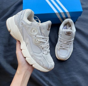 Adidas astir