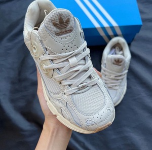 Adidas astir