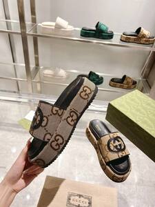 GUCCI slipper