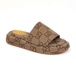 CUCCI slippers