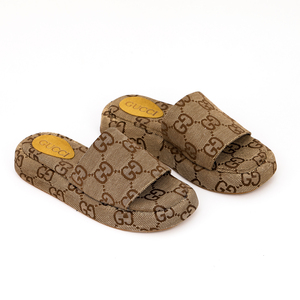 CUCCI slippers