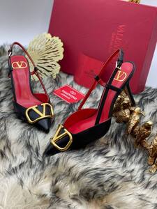 Black-red VELENTINO heels