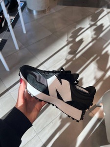 Newbalance 327 black white