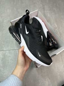 Nike 270-Black White