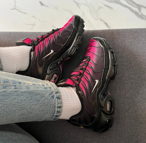 Nike Air Max Plus Weman-black pink