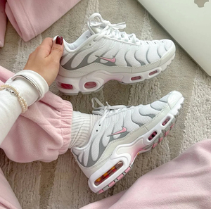 Nike Air Max Plus Weman-pink