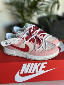 Nike DUNK SB - Pink white